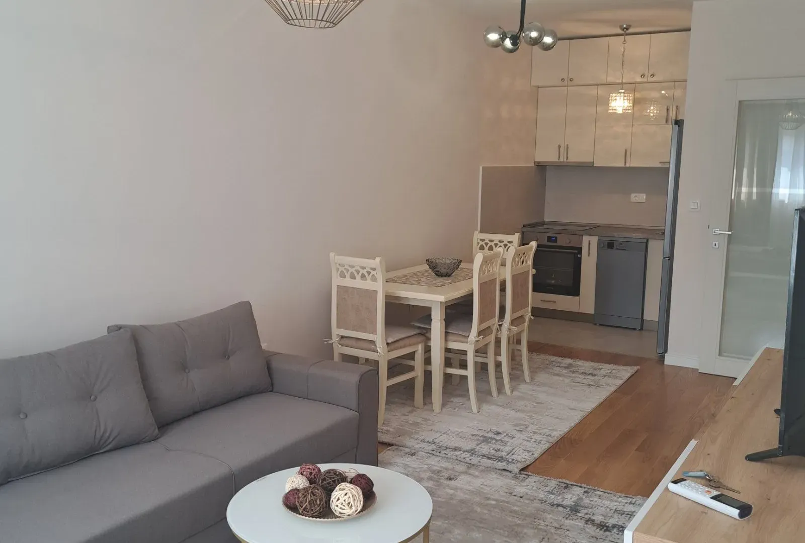 Rent, one bedroom apartment, 46m², Central Point, Podgorica