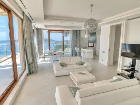 Sale, three bedroom apartment, 199m², Bečići, Budva - image 8