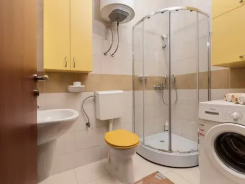 Rent, one bedroom apartment, 47m², Sveti Stasije, Kotor - image 13