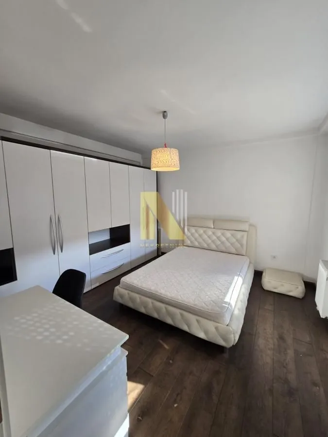 Izdavanje, stan, 132m², Novo naselje, Novi Sad