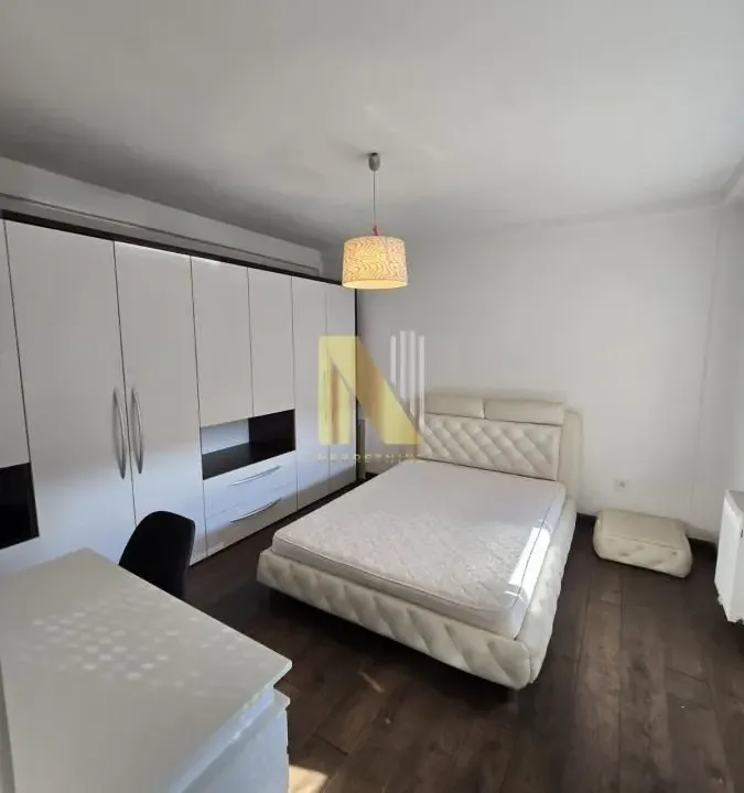 Izdavanje, stan, 132m², Novo naselje, Novi Sad