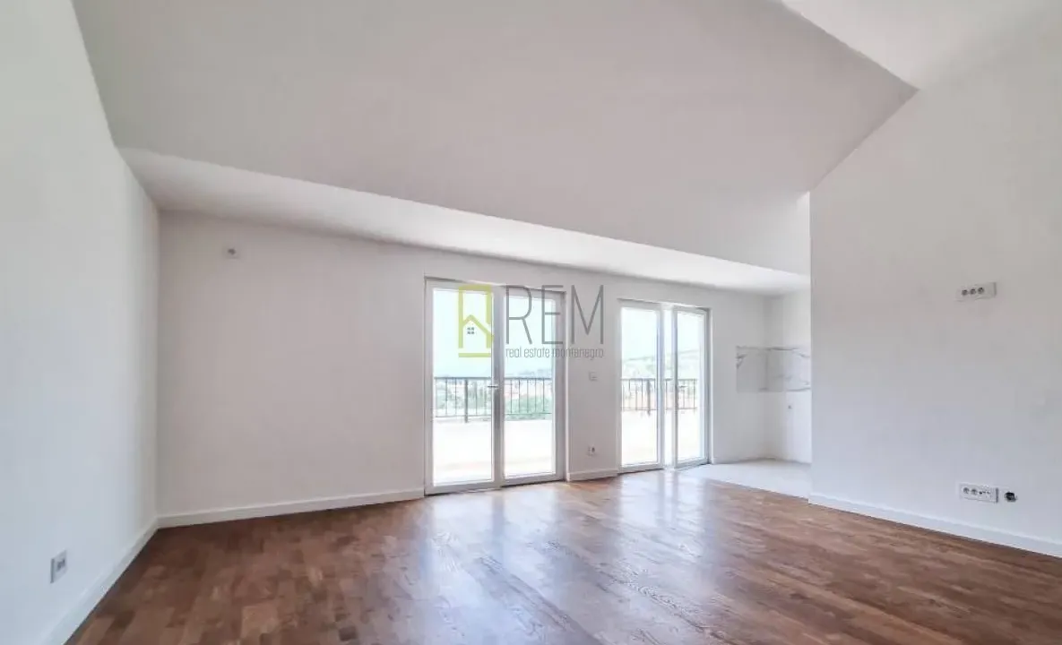 Prodaja, dvosoban stan, 86m², Zagorič, Podgorica