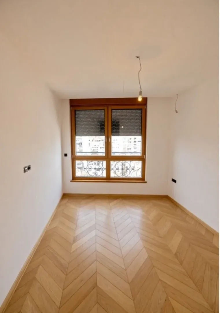 Prodaja, petosoban stan, 193m², Južni Bulevar, Vračar Sve Podlokacije