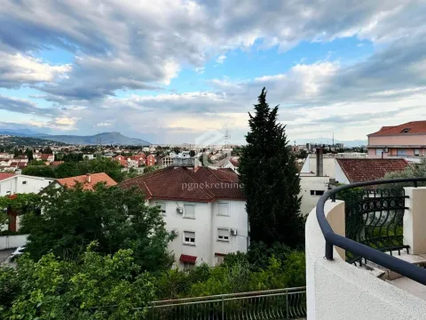 Rent, house, 280m², Gorica C, Podgorica - image 16