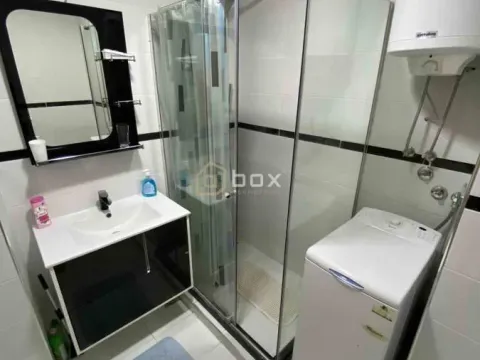 Izdavanje, trosoban stan, 66m², Dom zdravlja, Niš - image 10