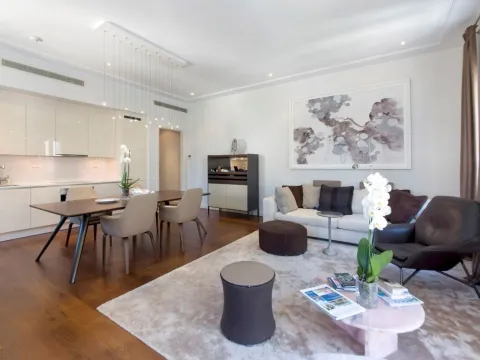 Sale, two bedroom apartment, 90m², Porto Montenegro, Tivat - image 8