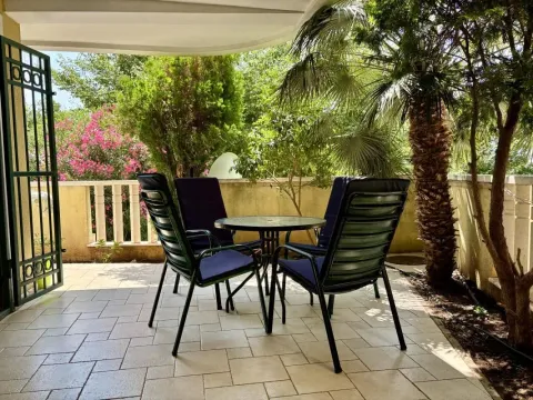 Prodaja, trosoban stan, 89m², Petrovac, Budva - image 1