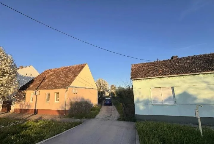 Prodaja, dvosoban stan, 40m², Adaševci, Šid