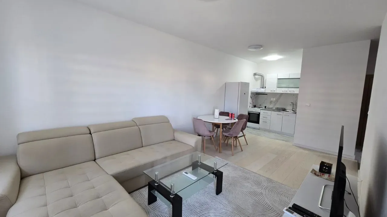 Izdavanje, jednosoban stan, 43m², Zabjelo, Podgorica