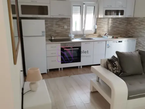 Izdavanje, jednosoban stan, 40m², Stari Aerodrom, Podgorica - image 10