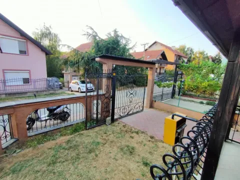 Prodaja, kuća, 165m², Sremska Kamenica, Petrovaradin - image 21