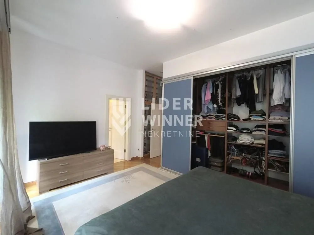 Sale, four bedroom apartment, 190m², Vračar Hram, Vračar Sve Podlokacije