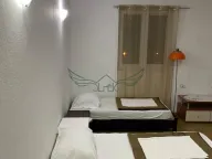 Izdavanje, petosoban stan, 150m², Centar, Budva - image 13