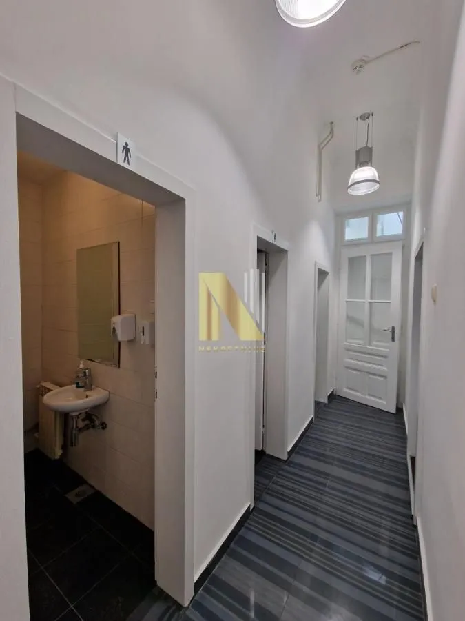 Rent, office space, 550m², Adamovićevo Naselje, Novi Sad Sve Podlokacije