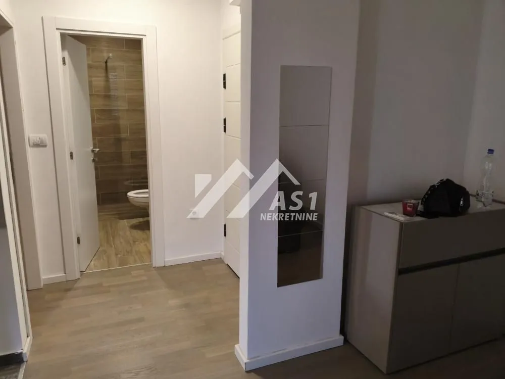 Izdavanje, jednosoban stan, 42m², Adice, Novi Sad Sve Podlokacije