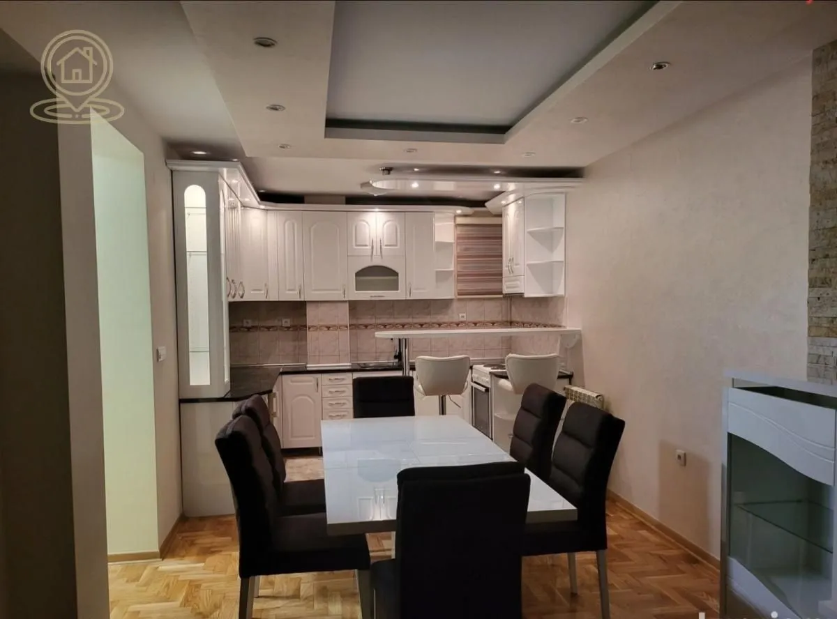 Izdavanje, dvosoban stan, 76m², Nova Detelinara, Novi Sad Sve Podlokacije