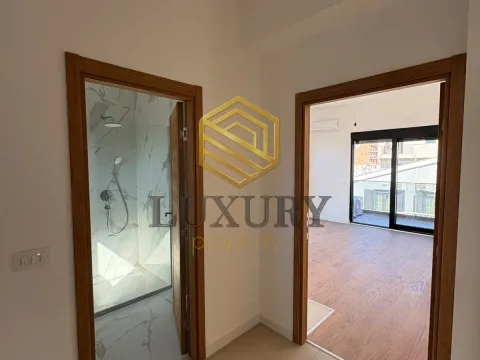Sale, studio apartment, 33m², Momišići, Podgorica - image 6