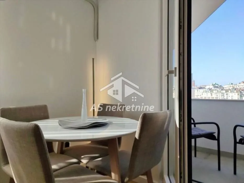 Izdavanje, dvosoban stan, 50m², Lekino Brdo, Voždovac Sve Podlokacije