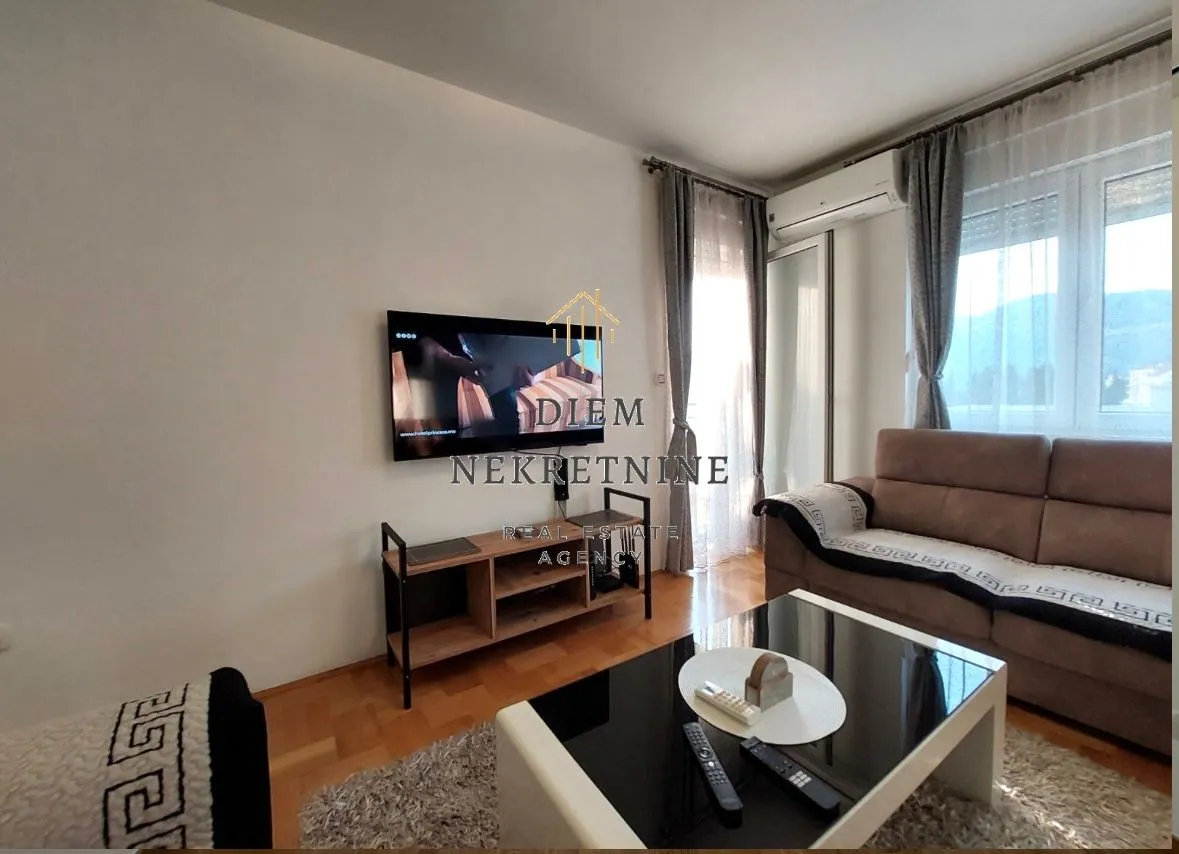 Rent, two bedroom apartment, 70m², Seljanovo, Tivat