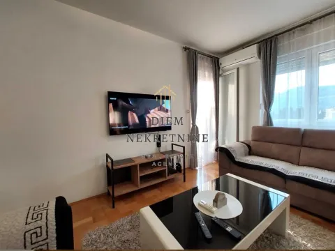 Rent, two bedroom apartment, 70m², Seljanovo, Tivat - image 3