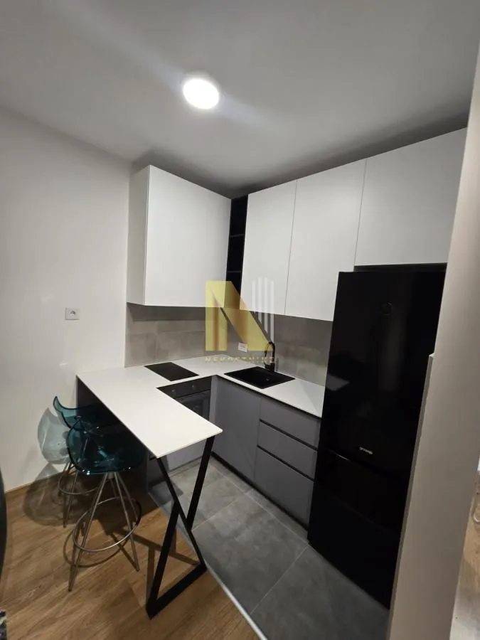 Prodaja, jednosoban stan, 49m², Centar, Novi Sad