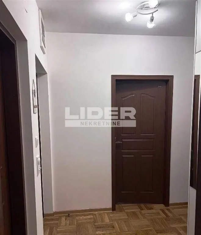 Sale, two bedroom apartment, 63m², Zvezdarska Šuma, Zvezdara Sve Podlokacije
