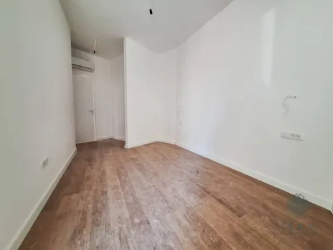 Sale, one bedroom apartment, 58m², Bečići, Budva - image 8