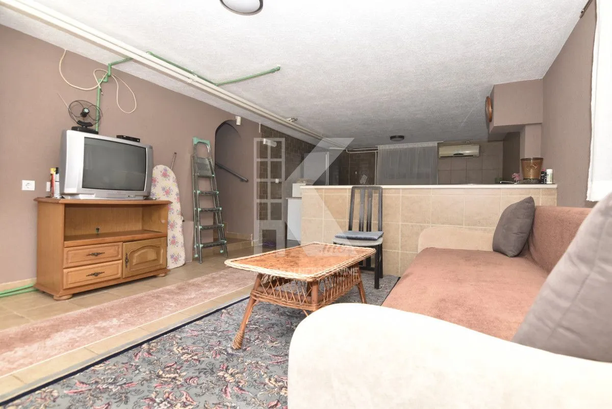 Rent, house, 200m², Stari Aerodrom, Podgorica