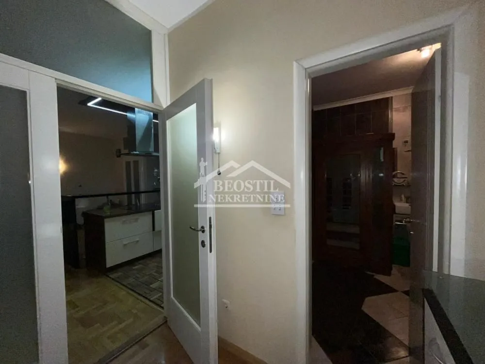 Prodaja, trosoban stan, 115m², Centar, Smederevo
