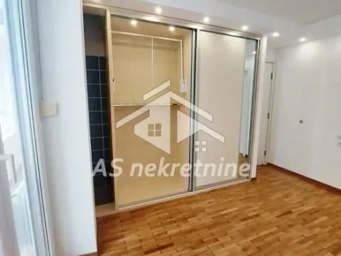 Izdavanje, trosoban stan, 58m², Zvezdara Sve Podlokacije, Beograd - image 12