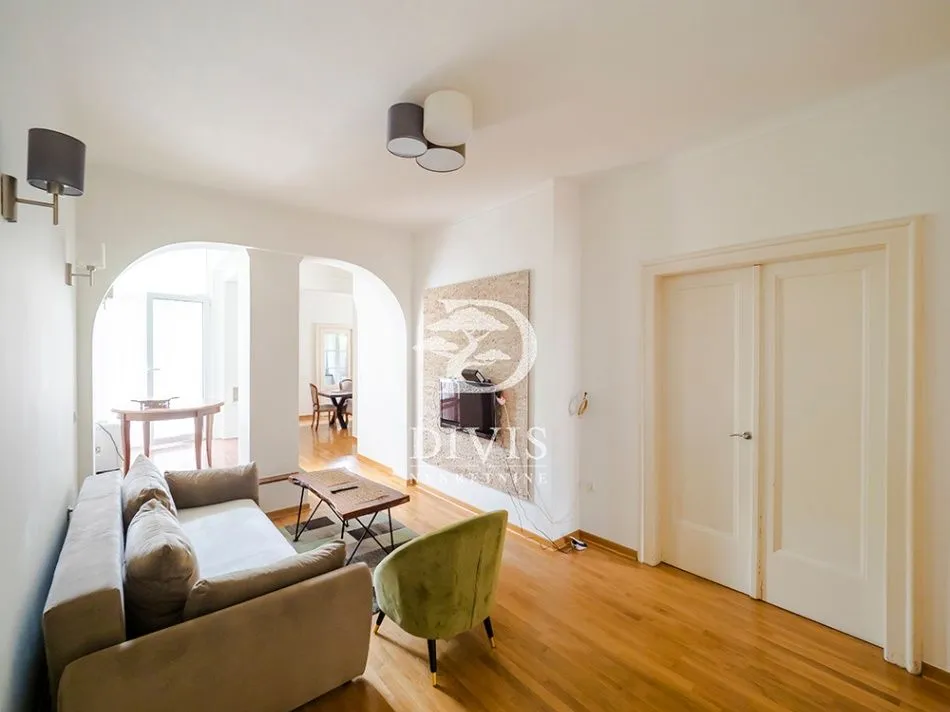Sale, four bedroom apartment, 123m², Zemun Centar, Zemun Sve Podlokacije