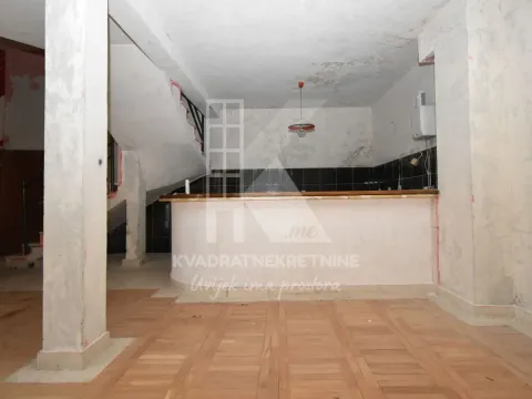 Prodaja, kuća, 217m², Centar, Podgorica - image 9