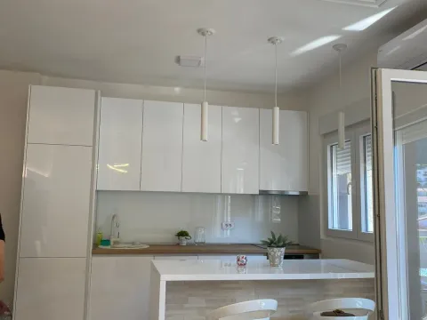 Izdavanje, dvosoban stan, 67m², Budva, Crna Gora - image 15