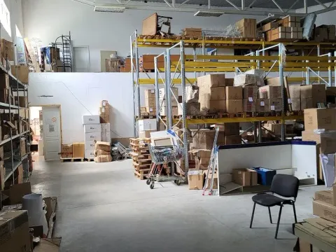 Rent, office space, 830m², Zemun Sve Podlokacije, Beograd