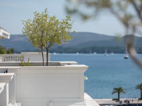 Sale, four bedroom apartment, 600m², Porto Montenegro, Tivat - image 15