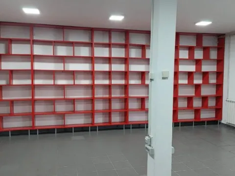 Izdavanje, poslovni prostor, 48m², Podgorica, Crna Gora - image 2