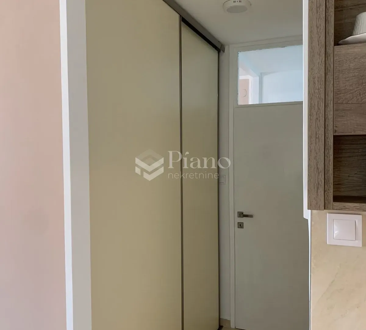 Rent, two bedroom apartment, 68m², Blok 5, Podgorica