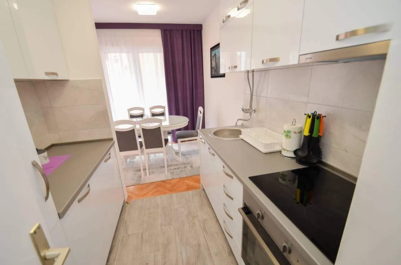 Rent, one bedroom apartment, 55m², Budva, Crna Gora