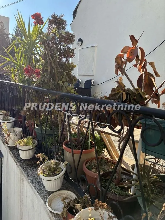 Sale, house, 61m², Vračar Sve Podlokacije, Beograd