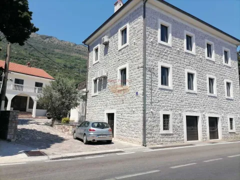Prodaja, kuća, 572m², Herceg Novi, Crna Gora