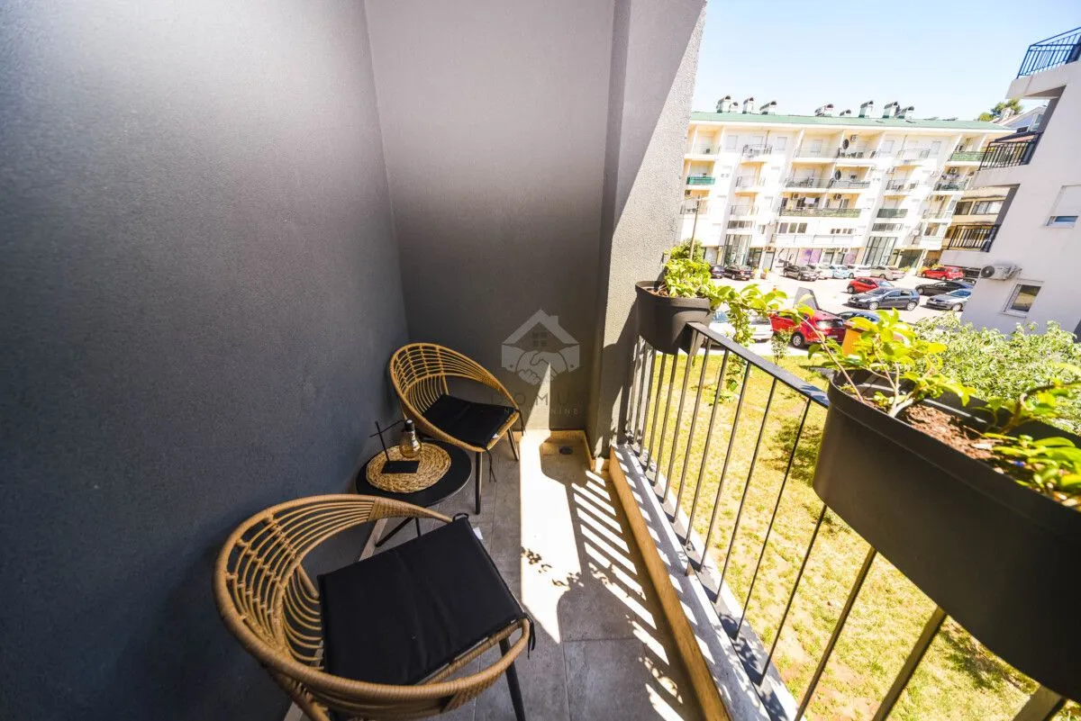 Prodaja, trosoban stan, 82m², Vezirov Most, Podgorica