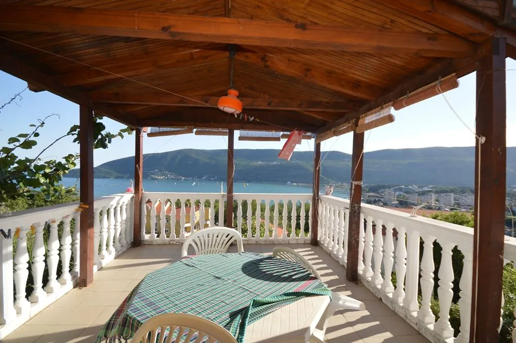Prodaja, kuća, 270m², Topla, Herceg Novi