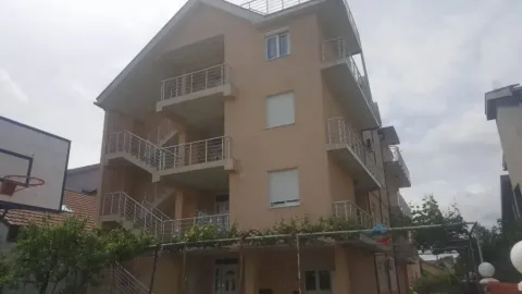 Rent, one bedroom apartment, 46m², Stari Aerodrom, Podgorica - image 12