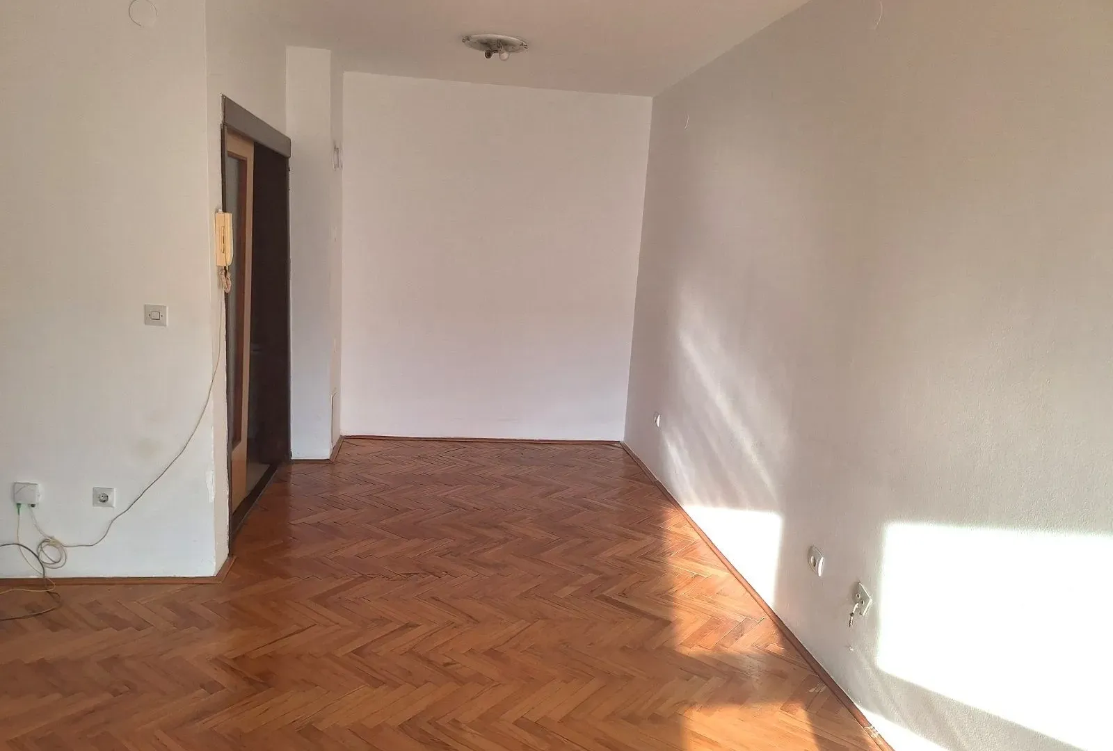 Rent, two bedroom apartment, 73m², Makedonsko naselje, Bar