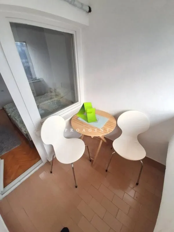 Prodaja, trosoban stan, 80m², Palilula, Niš