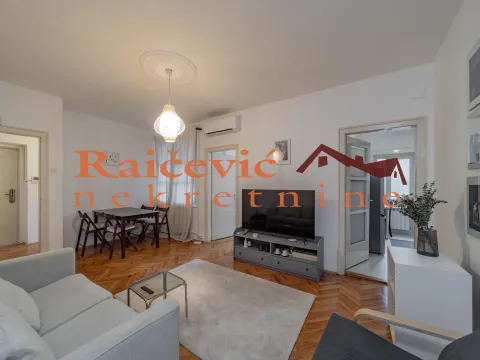 Prodaja, trosoban stan, 68m², Kalenić Pijaca, Vračar Sve Podlokacije - image 4