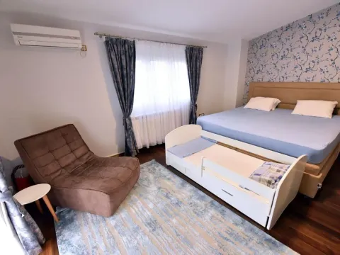 Sale, house, 235m², Velje Brdo, Podgorica - image 12