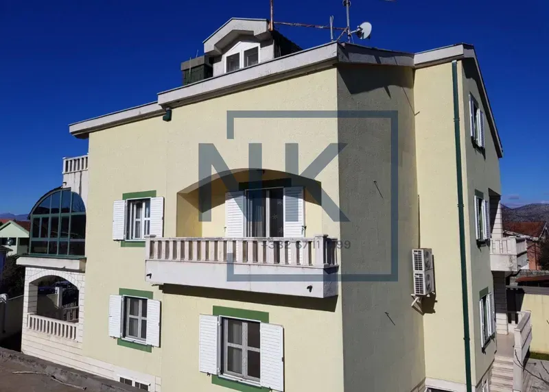 Prodaja, kuća, 489m², Zagorič, Podgorica