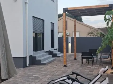 Izdavanje, kuća, 150m², Donja Gorica, Podgorica - image 3