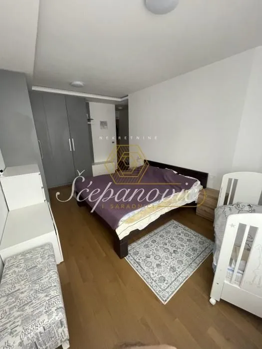 Prodaja, četvorosoban stan, 111m², Bulevar Evrope, Novi Sad Sve Podlokacije